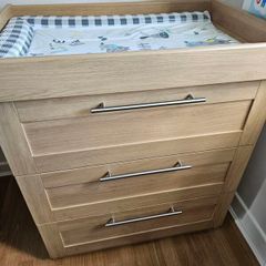 Baby changing unit