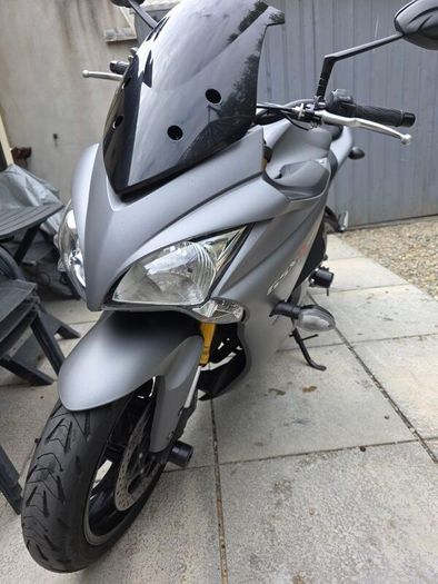 Suzuki gsxs1000f