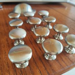 knobs