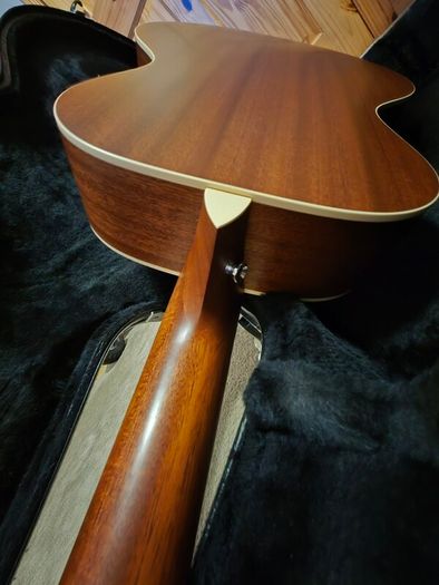 Taylor gc3 (312) grand concert guitar