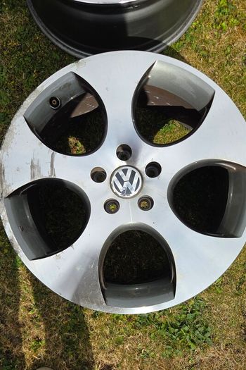Volkswagen Golf 18 inch GTI alloy wheels for sale.