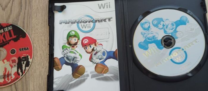 Mario Kart Wii  game and House of Dead