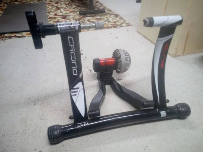 Gravel Wheelset & Elite Fluid Turbo Trainer