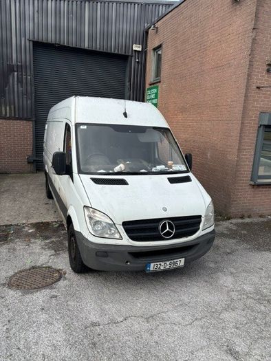 Mercedes Commercial Van