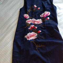 Izabel London embroidered floral shift dress