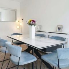 Extendable Dining Table & Chairs