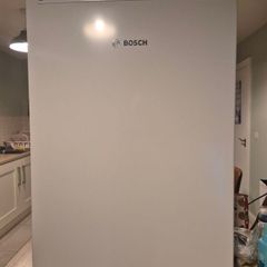 Bosch undercounter fridge