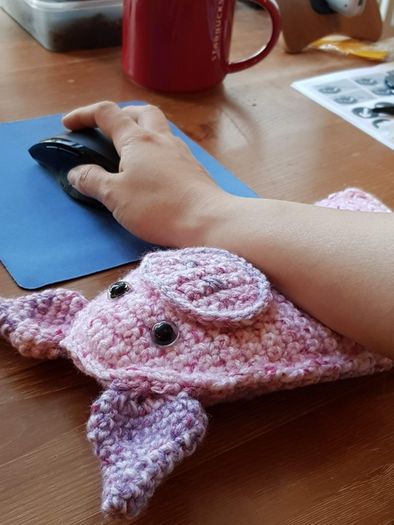 Crocheted Wrist Pillow