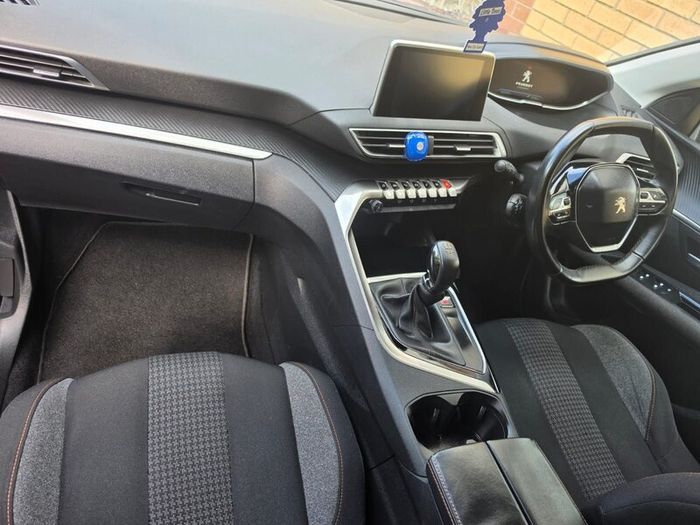 ONLY 6,000 Peugeot 3008 - 172 - Great Value
