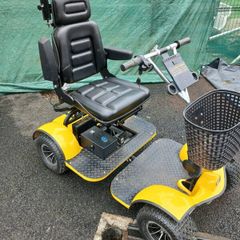 Single seat golf buggy