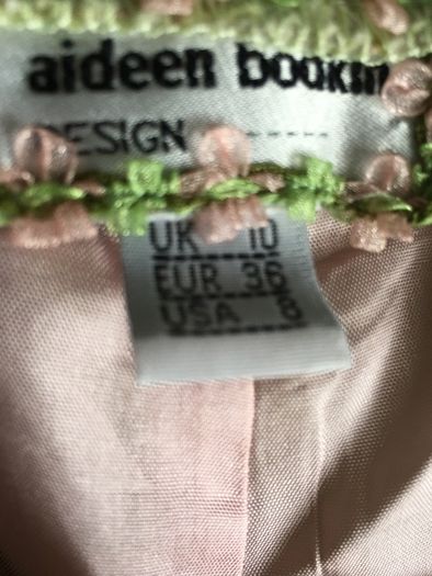 Aideen Bodkin suit.size 10 , as new