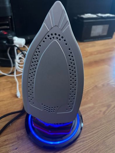 Morphy Richards Easycharge Cordless Steam Iron