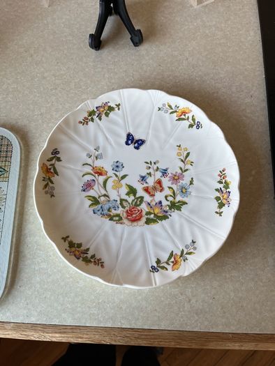 Aynsley Bone China Cottage Garden 10/1/4" Cake plate