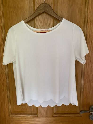 Women's Red Chilli White Cream Short Sleeve Crop  Top | Size M