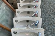 6,Small sinks