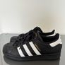 Adidas Originals Superstars black and white Image 2