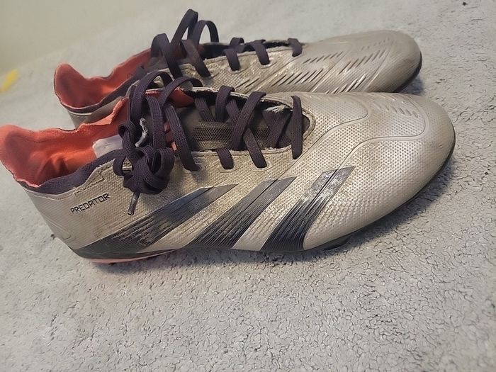 Adidas predators size 7