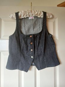 Women's vest, new..sizeL..