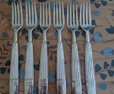 Elkington & Co fish forks