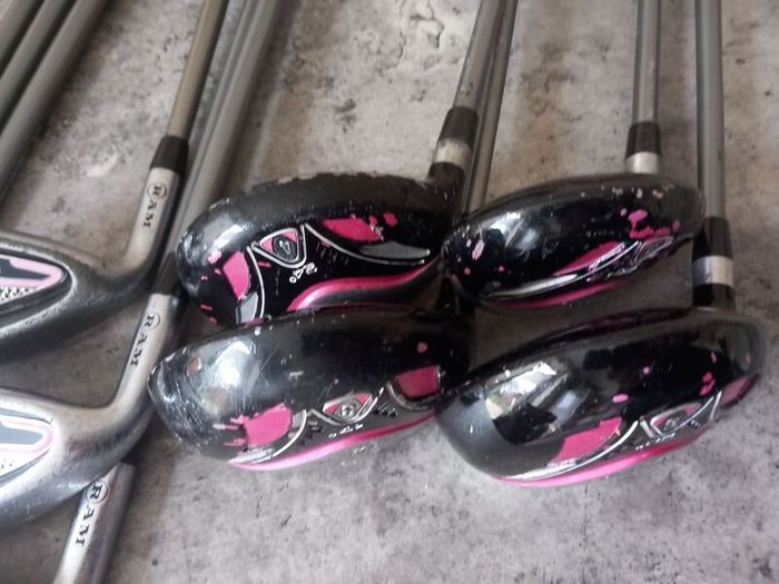 Ram lady's golf set. Left handed clubs