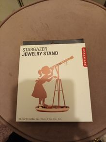 Rose gold jewellery Stand