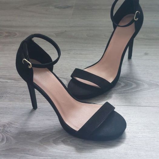 shoes 3 for 2 on all clothing, jewellery and shoes
