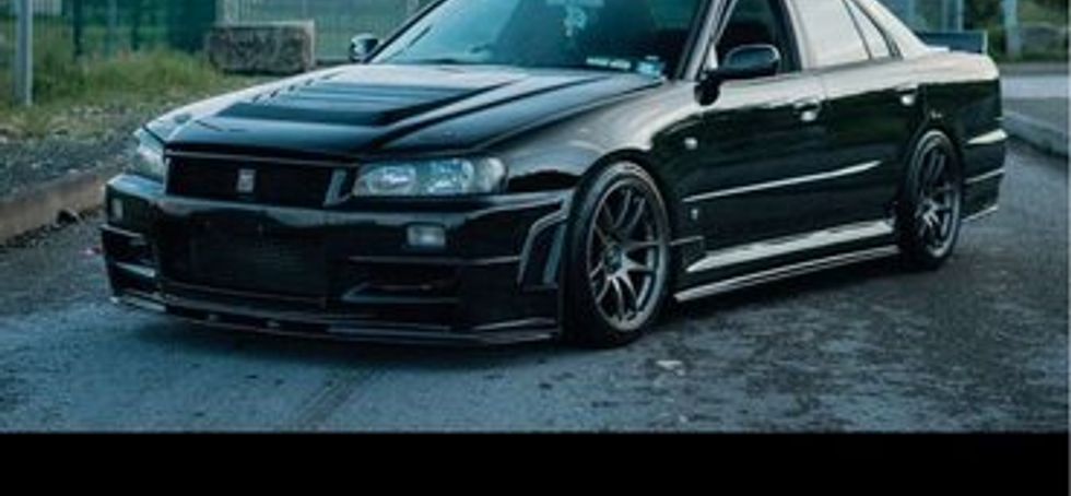 R34 4 door