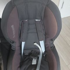 2 maxi cosi car seats