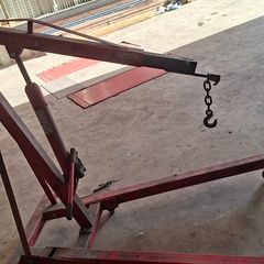 Hydraulic engline crane