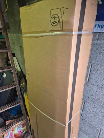 Brand New - 3 seater garden swing lounger