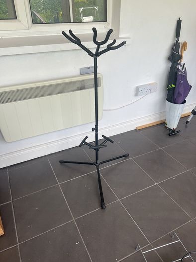 Guitar/Instrument stand