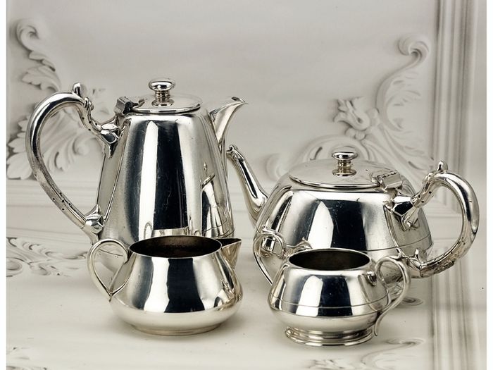 Art Deco Silver Plated Coffee Tea Service 4 Pce Walker & Hall Sheffield