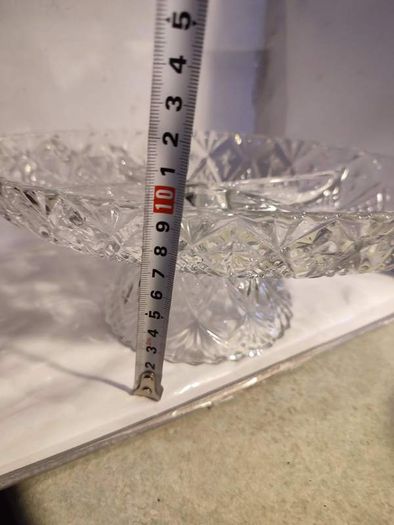 1960 VINTAG FLAT on FOOT in French crystal with 4 compartments.