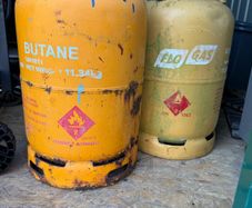 Empty gas cylinders