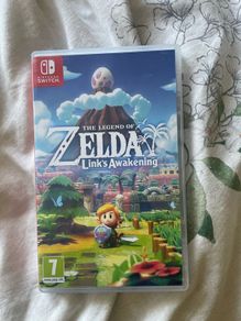 The Legend of Zelda: Link's Awakening (Nintendo Switch) - Mint Condition