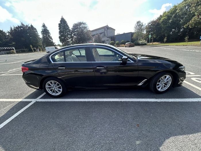 BMW 5-Series 2017 // Cream Leather // Very Low Kms