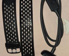 Fitbit charge 5 and 6 bundle - strap and charger