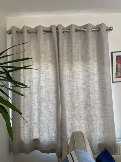 Eyelet curtains