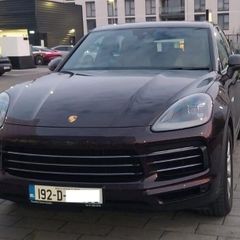 2019 Cayenne 3.0 Plug-In Hybrid - Low mileage!