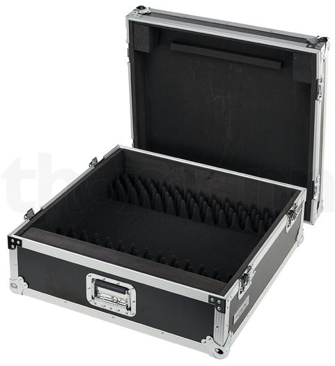 Behringer X32 Compact + flight case