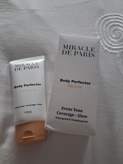 Miracle De Paris tan cream Medium colour