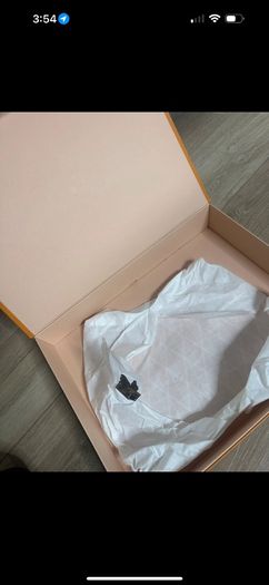 Louis Vuitton box
