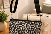Handbag with matching purse and wristlet(handmade)
