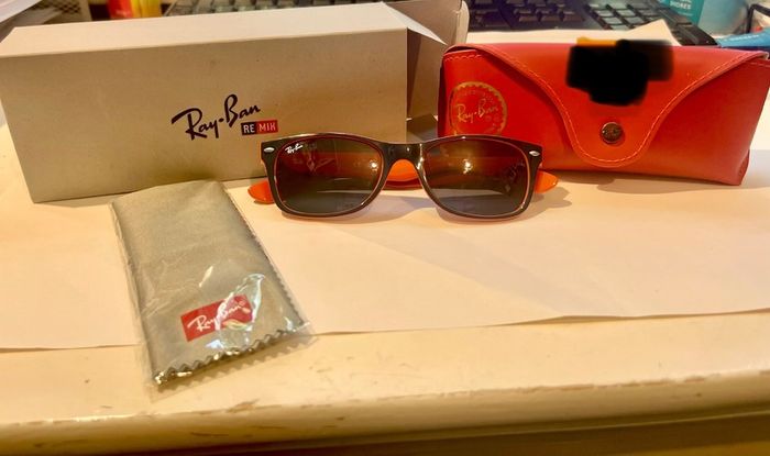 RAY-BAN New Wayfarer Sunglasses