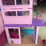barbie dream house and extras Image 4