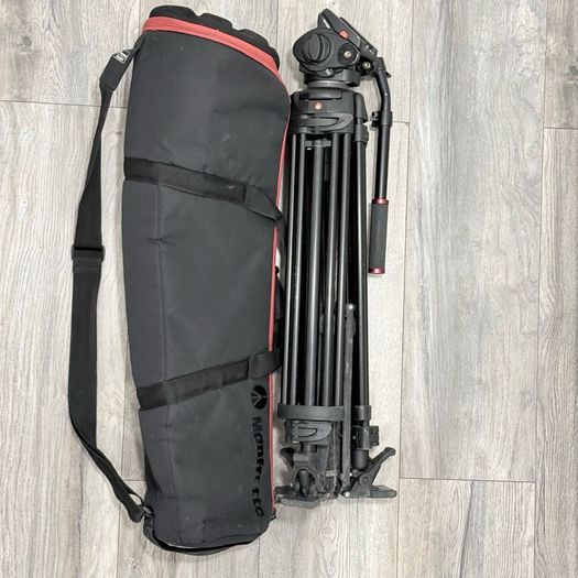 Manfrotto 546GB aluminium tripod 501 HDV fluid head