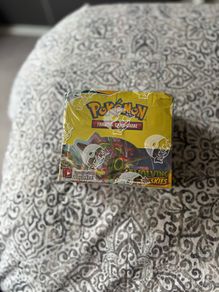 Pokemon evolving skies booster box