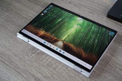 HP EliteBook x360 1040 G11 2.8K 120Hz OLED Touch | Ultra 7 155H | 32GB | 1tb