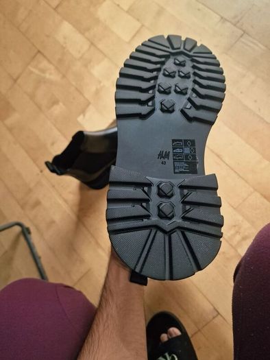 H&M Chelsea boots new(unused)