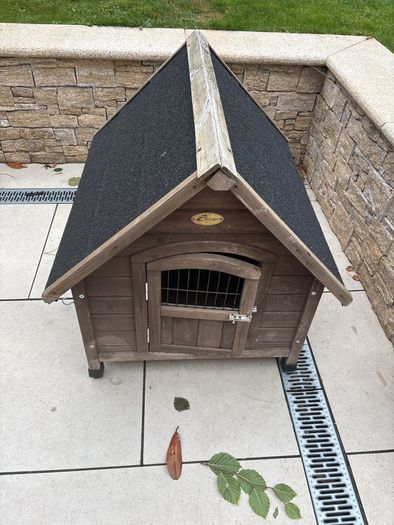 Wooden Dog Kennel